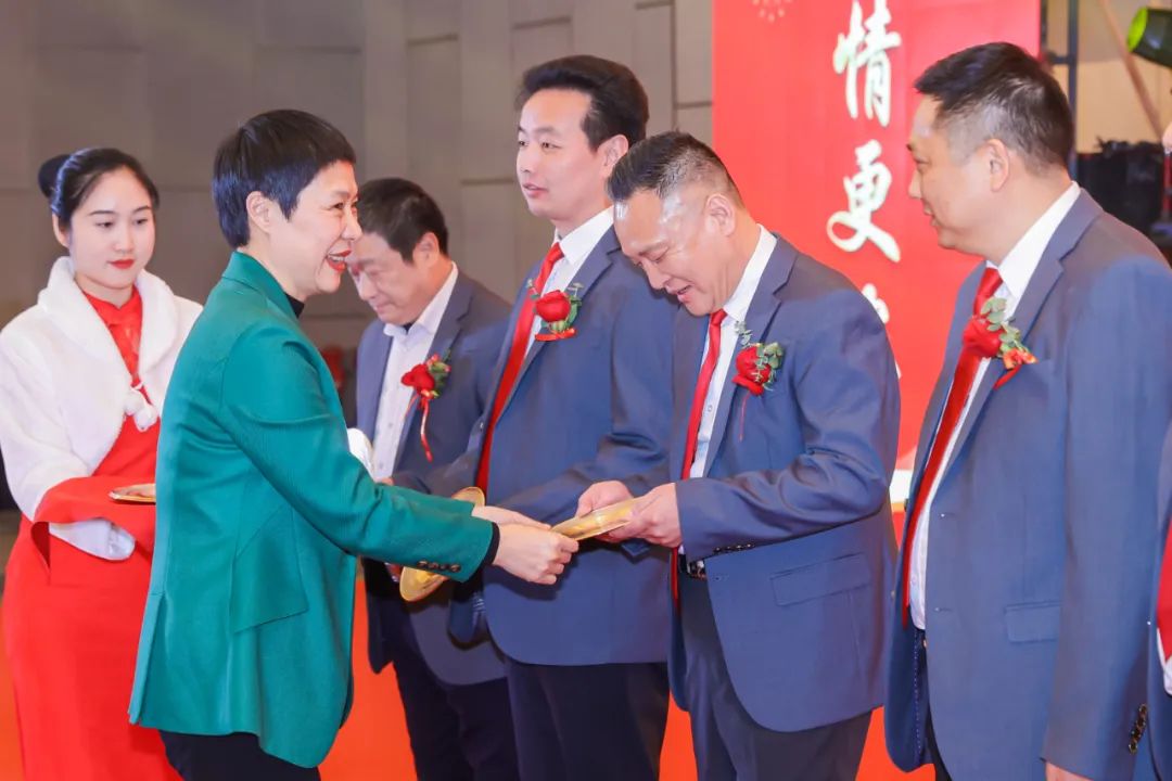 3444731808342ae65b3aadb9c2fd2d00.jpg 158.jpg